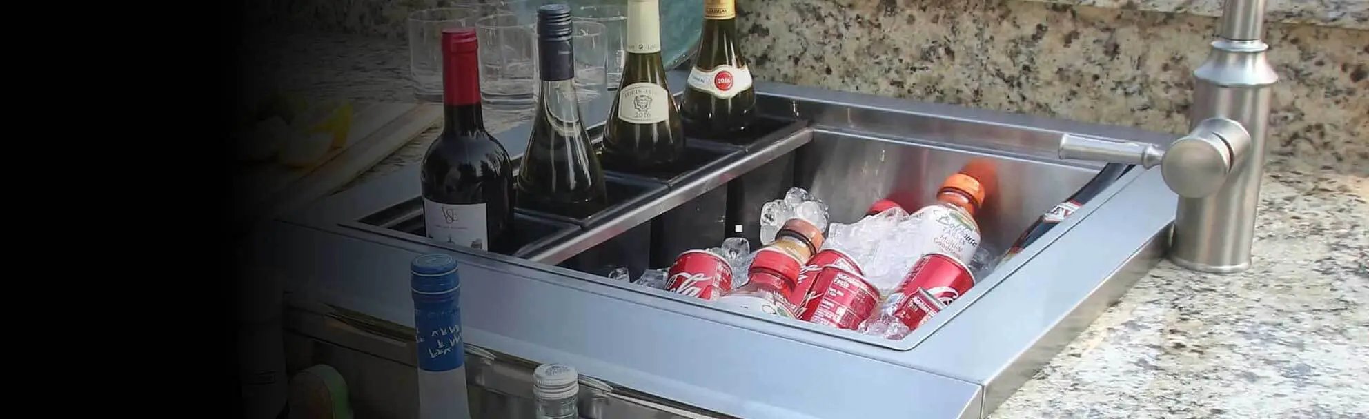 Outdoor Bars and Sinks