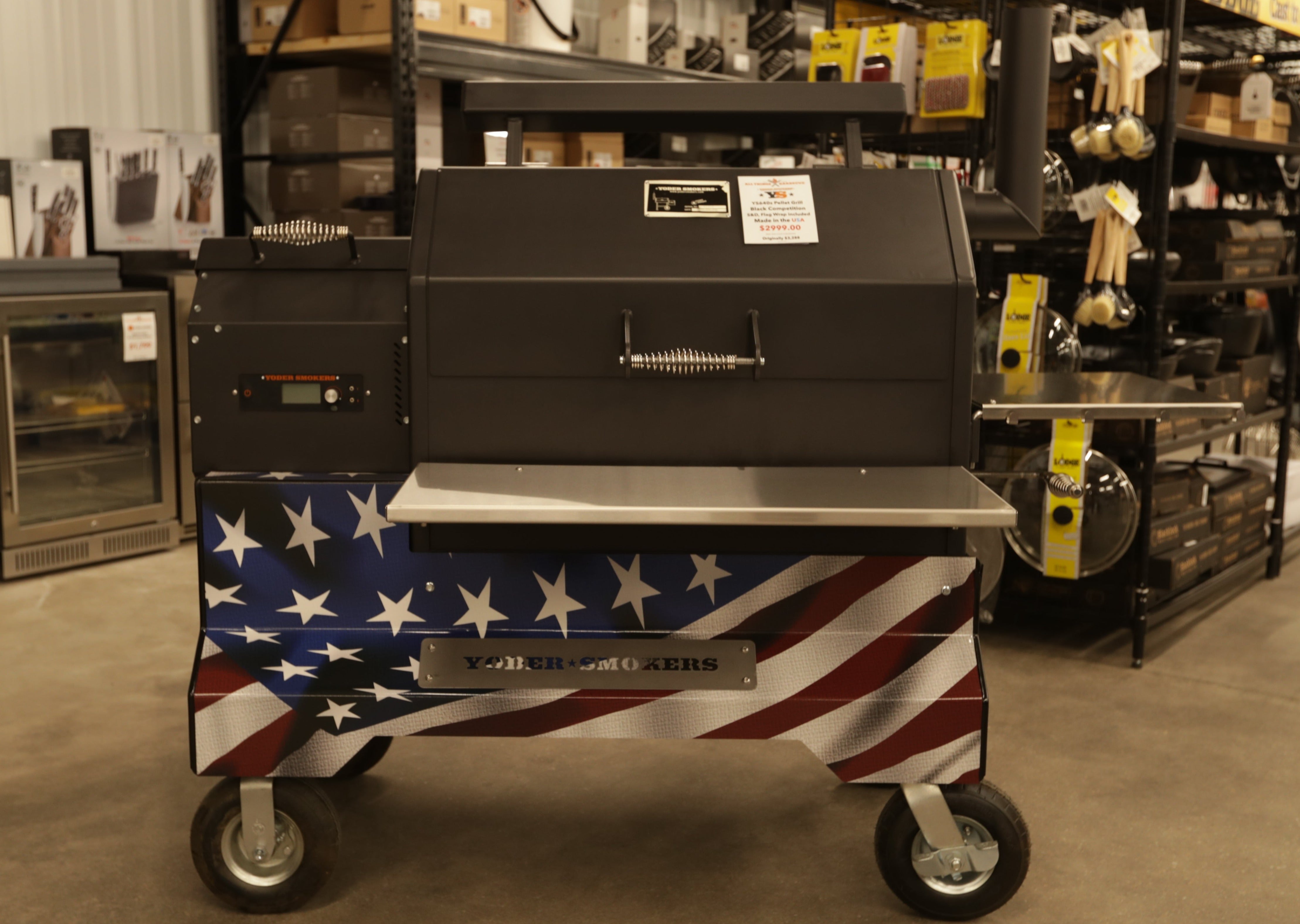 Copy of Local Special, Scratch & Dent, Yoder Smokers YS640s Pellet Grill on Competition Cart, Black Outdoor Grills Black