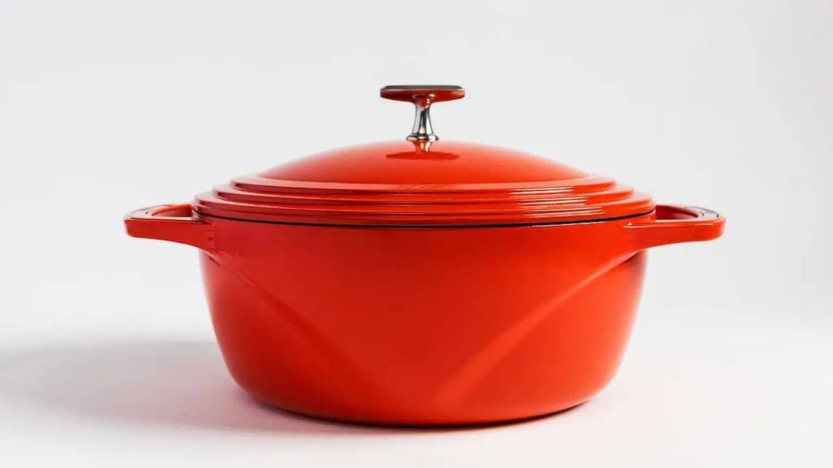 Lodge USA Enamel Dutch Oven, Quart