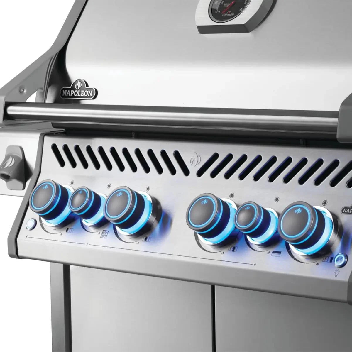 Napoleon Rogue PRO-S 525 Gas Grill with Infrared Side and Rear Burners Outdoor Grill