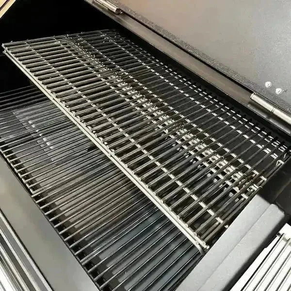 Yoder Smokers YS640s Pellet Grill on Competition Cart Outdoor Grills