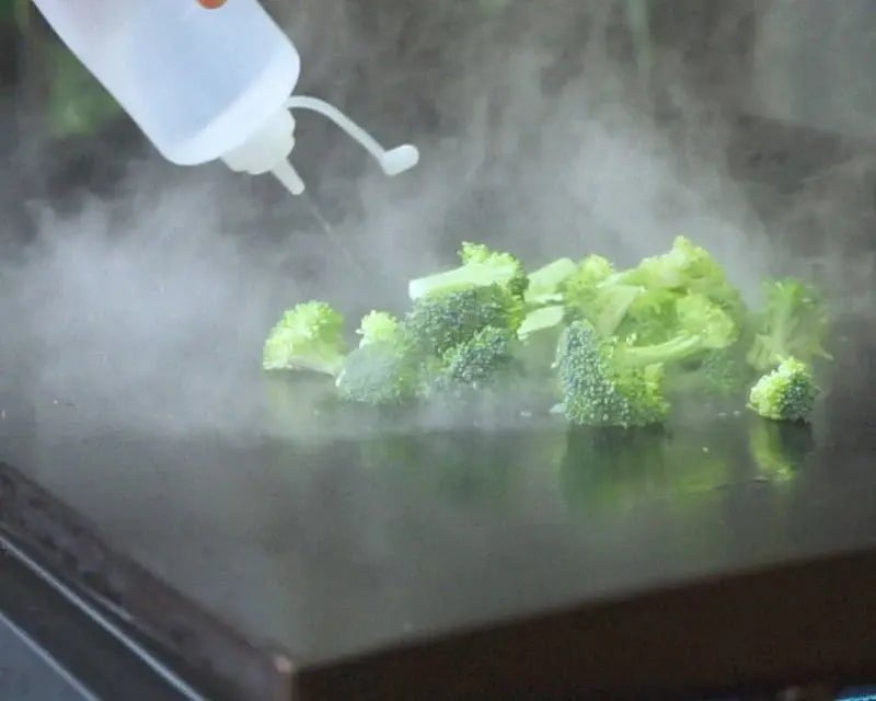 Blackstone 32oz Squeeze Bottle Set Kitchen Tools & Utensils 12046158