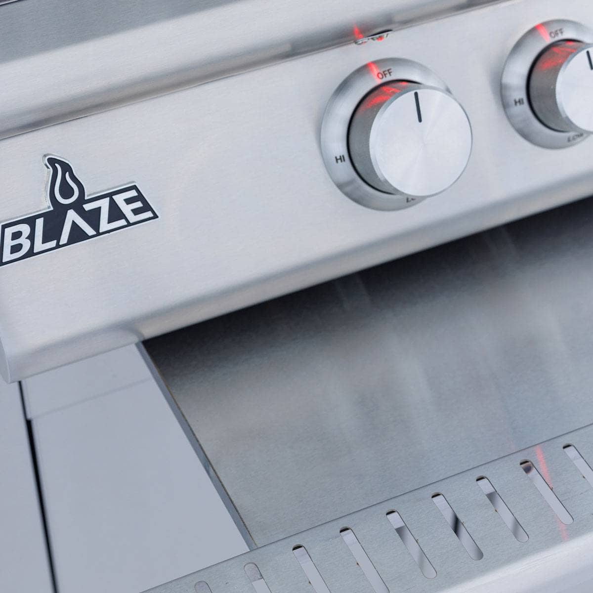 Blaze 26-in Built-In Outdoor Pizza Oven with Bluetooth Probes & Rotisserie, BLZ-LTE3OVN