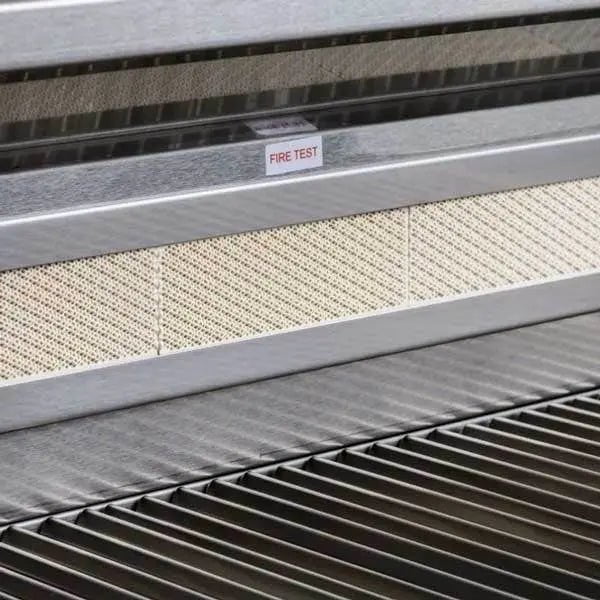 Blaze Grills Premium LTE 32” 4-Burner Gas Grill with Rear Burner and Built-In Lights Outdoor Grills