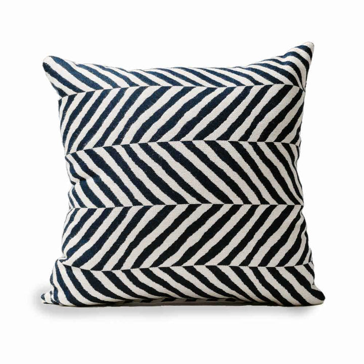 Casual Cushion 15" Throw Pillow in Chevy Navy 12027247