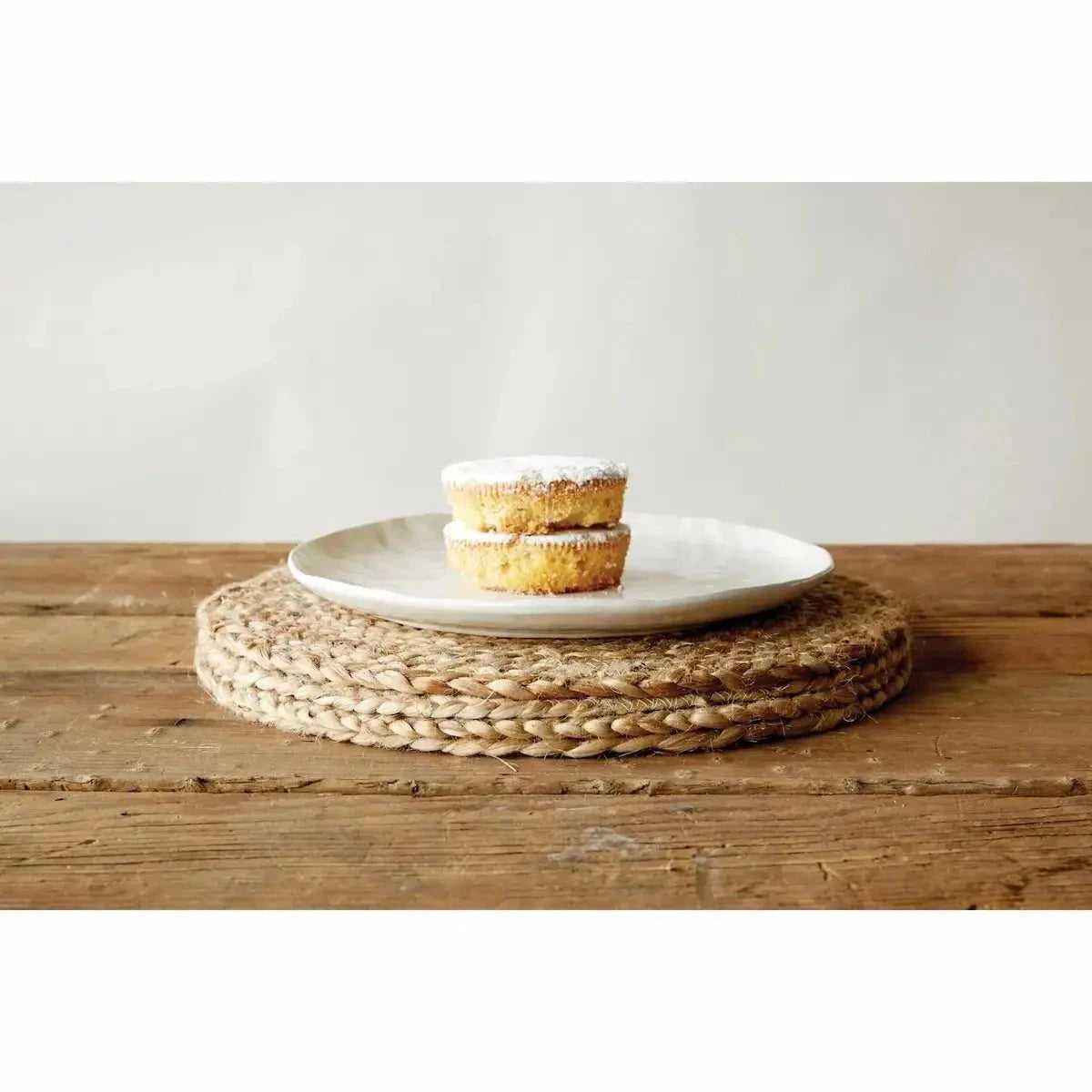 Hand-Woven Jute Placemat Decor 12044601