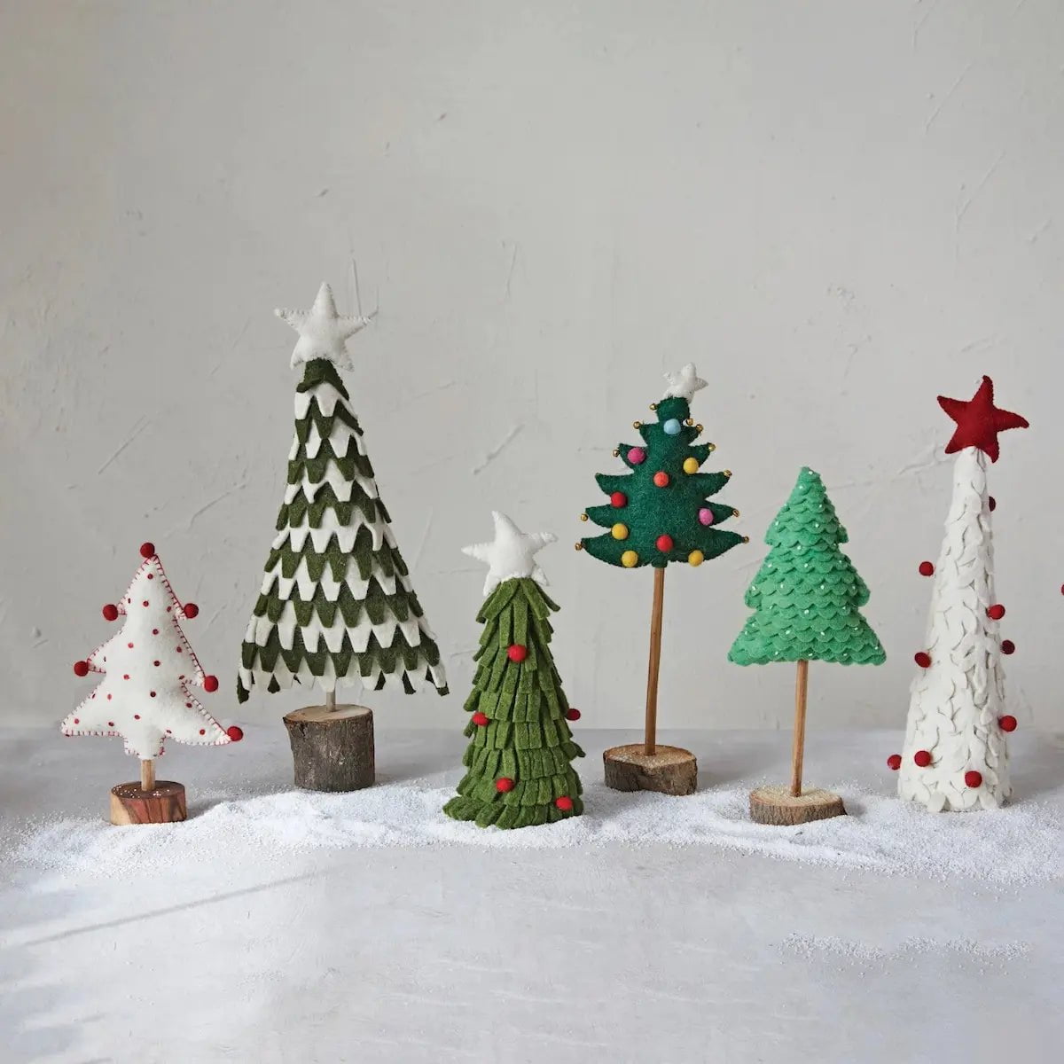 Handmade Green Wool Felt Tree with Beads Seasonal & Holiday Decorations 12044685