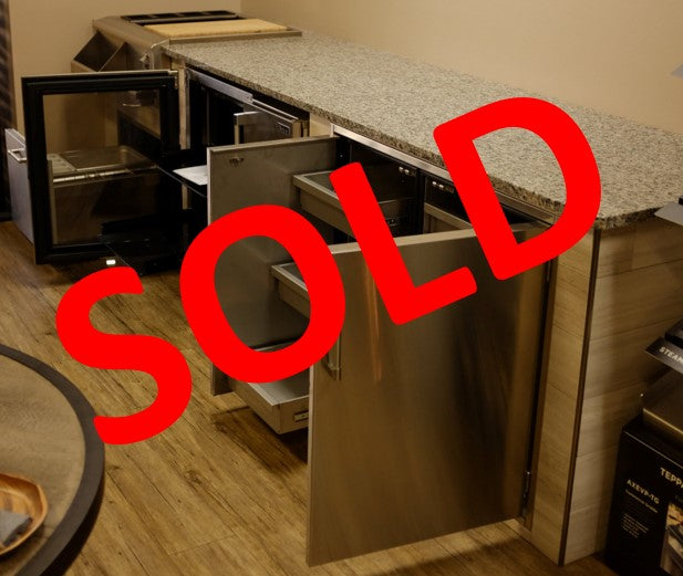 Local Special, Alfresco Outdoor Bar Display 12040127