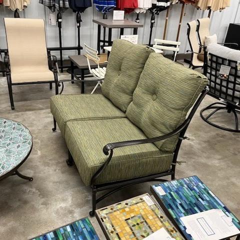 Local Special, Hanamint Mayfair Estate Loveseat 12045824