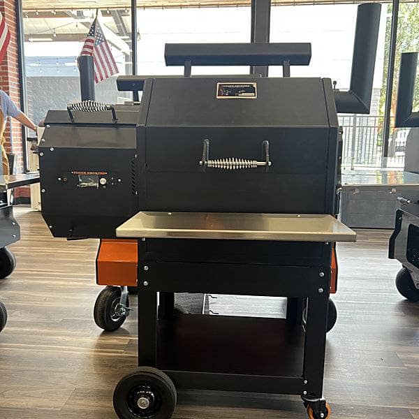 Local Special, Scratch & Dent, Yoder Smokers YS480s Pellet Grill Outdoor Grills