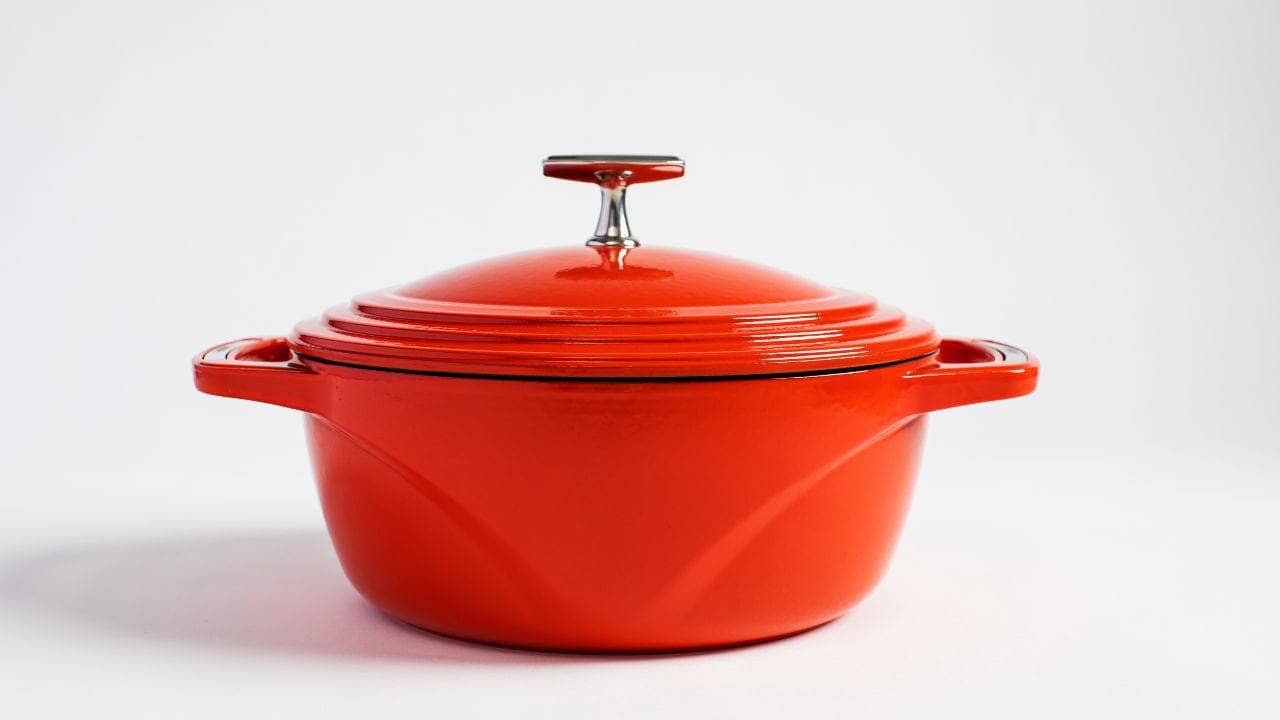 Lodge USA Enamel Dutch Oven, 4.5 Quart