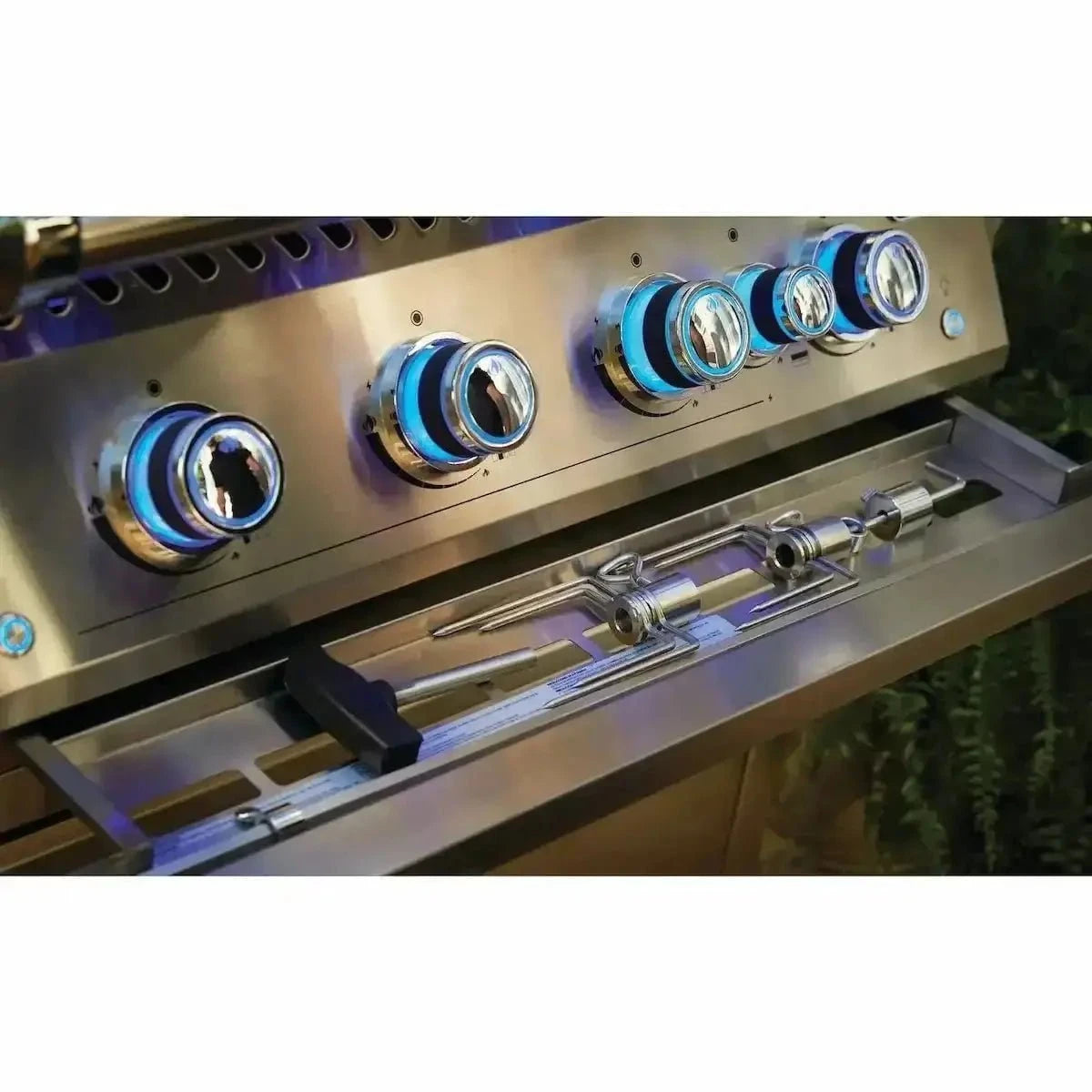 Napoleon Built-In 700 Series 32-inch Gas Grill with Rear Infrared Burner BIG32RB-1 Outdoor Grill