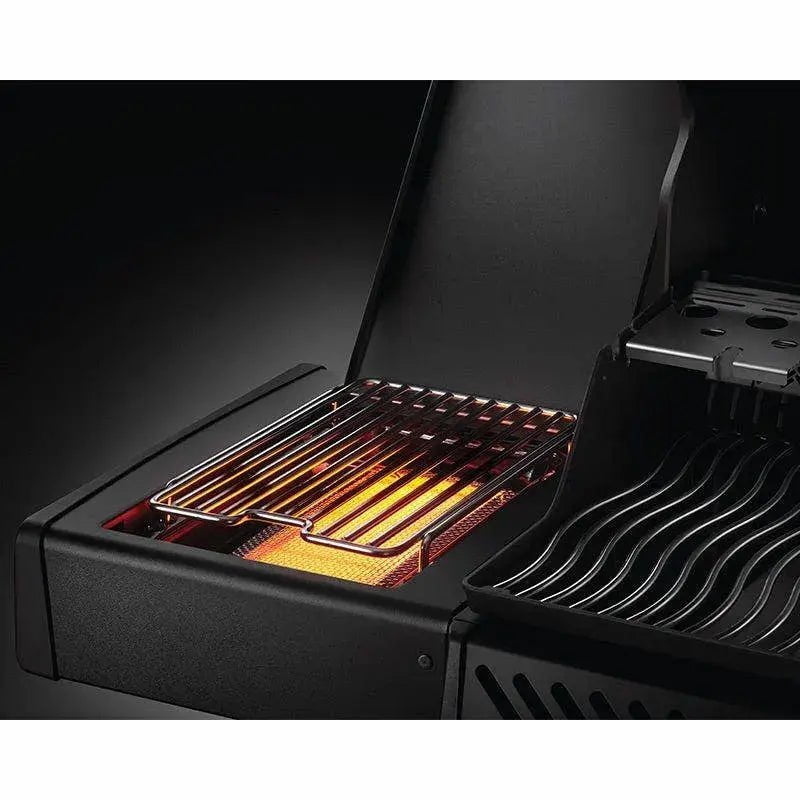 Napoleon Grills Phantom Rogue 425 RSIB Gas Grill Outdoor Grills