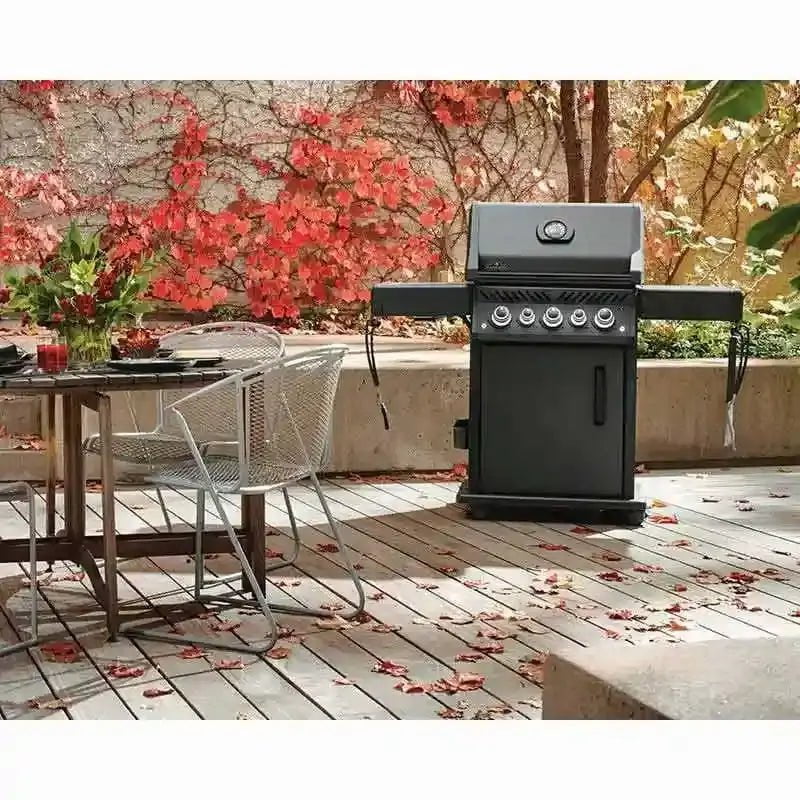 Napoleon Grills Phantom Rogue 425 RSIB Gas Grill Outdoor Grills