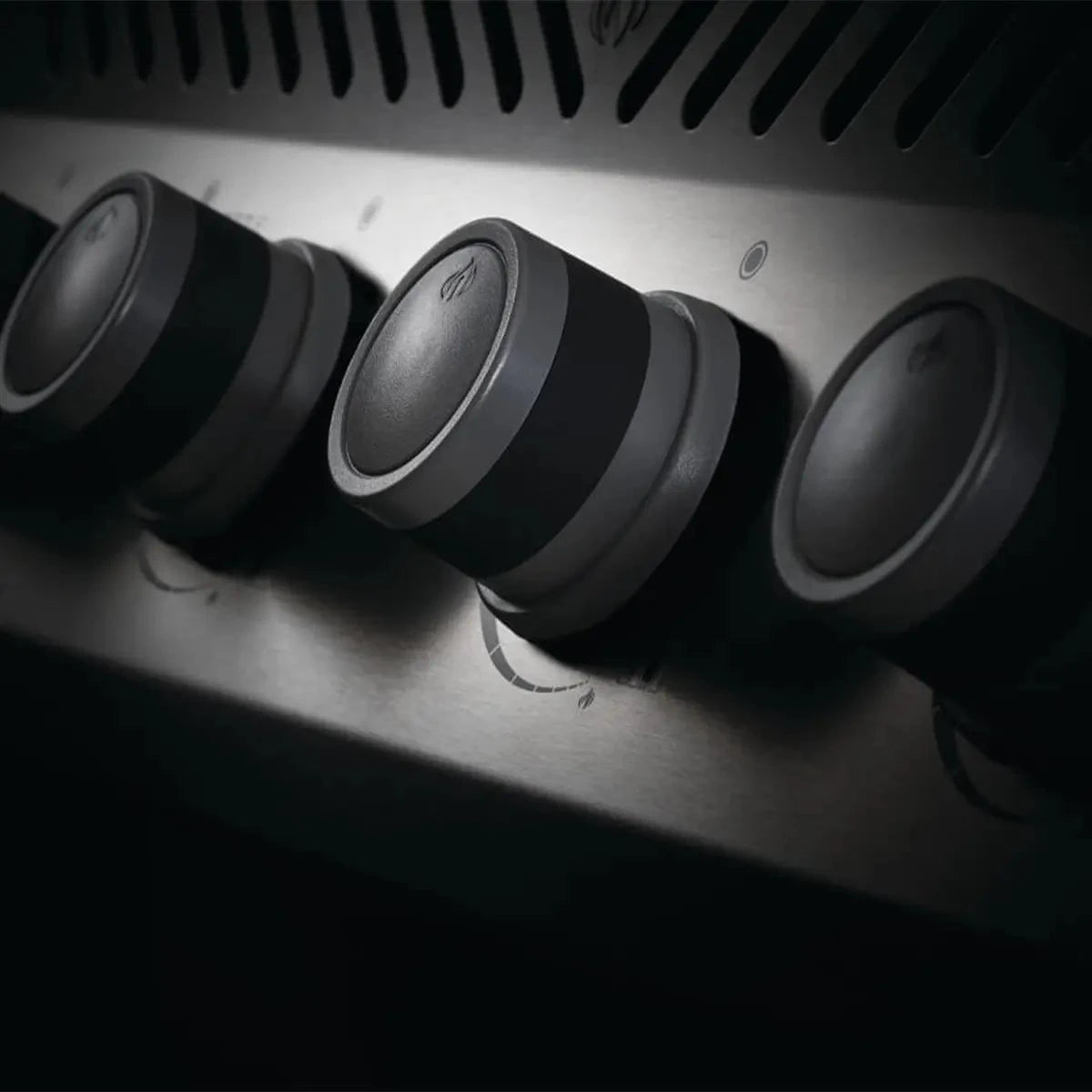 Napoleon Rogue 425 Gas Grills Outdoor Grill