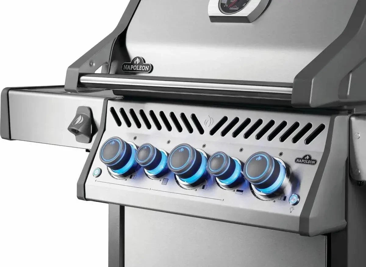 Napoleon Rogue PRO-S 425 Gas BBQ Grill with Infrared Side and Rear Burners, Stainless Steel