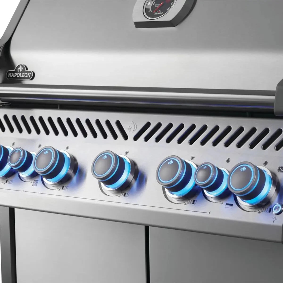 Napoleon Rogue PRO-S 625 Gas Grill with Infrared Side and Rear Burners Outdoor Grill