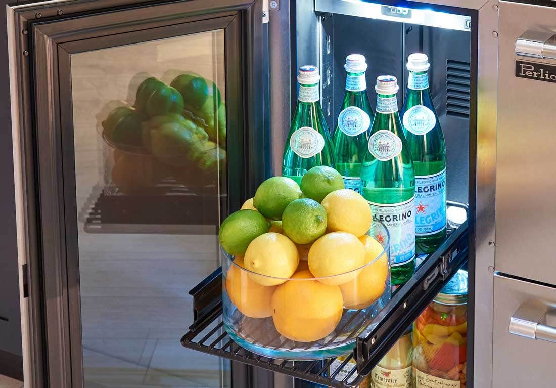 Perlick 15 inch Undercounter Outdoor Refrigerator Glass Door