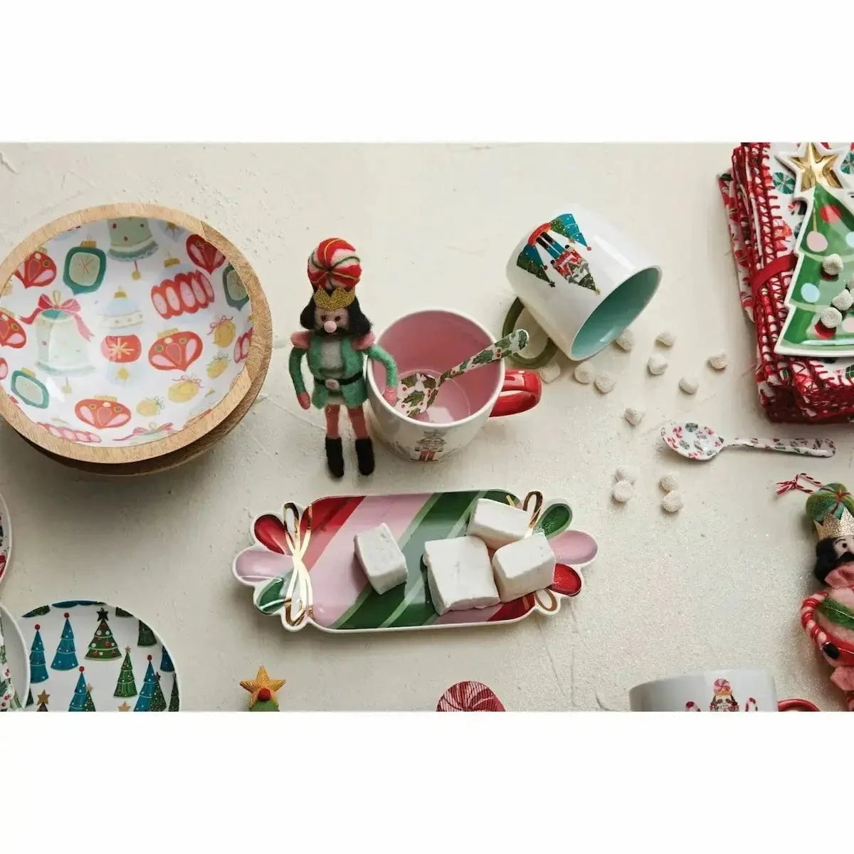 Stoneware Candy Shaped Plate with Gold Electroplating Seasonal & Holiday Decorations 12044809