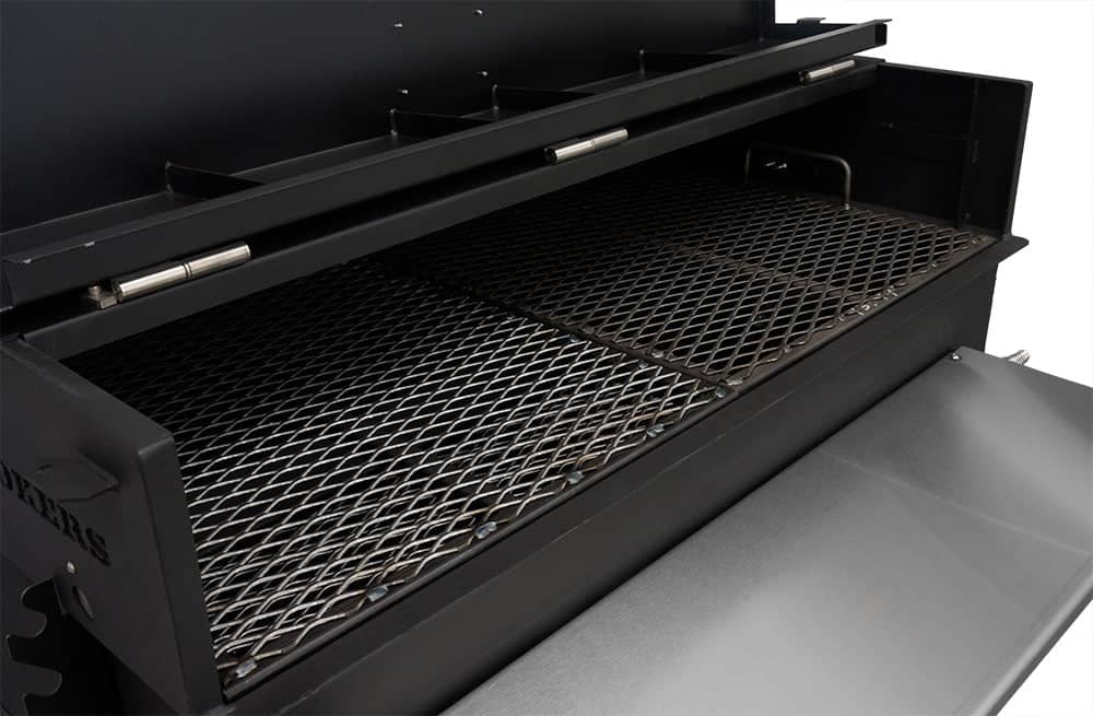 Yoder Smokers 24x36 Flat Top Adjustable Charcoal Grill on Competition Cart Outdoor Grill